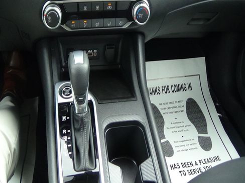 Used 2025 Nissan Sentra SV FWD image 26