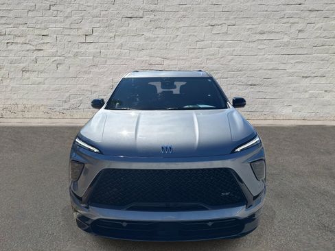 Used 2025 Buick Enclave Sport Touring image 8