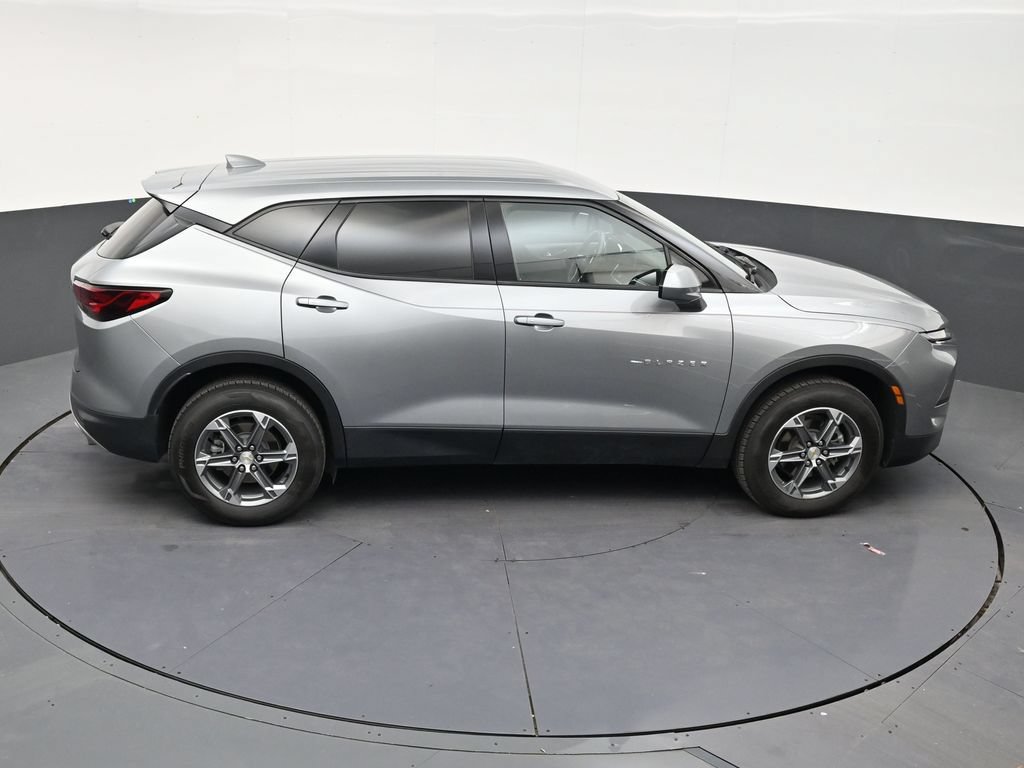 Used 2023 Chevrolet Blazer LT w/ LPO, Floor Liner Package FWD image 16