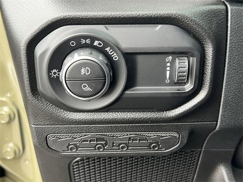 New 2026 Jeep Gladiator Willys image 17