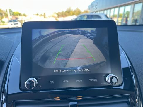 Used 2025 Mitsubishi Eclipse Cross LE image 18