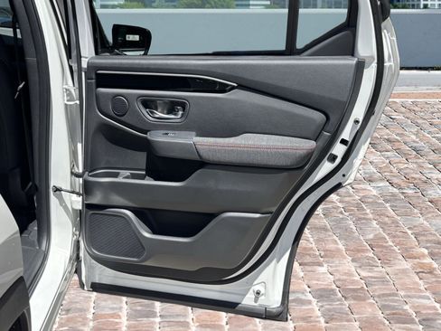 New 2026 Honda Pilot Sport image 12
