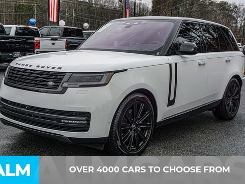 Used 2023 Land Rover Range Rover SE image 2