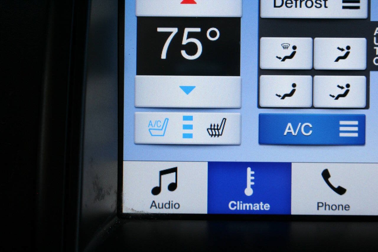 Used 2016 Ford Flex Limited w/ Equipment Group 301A FWD image 20