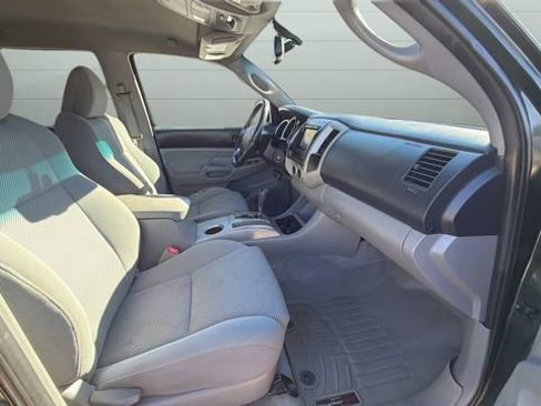 Used 2011 Toyota Tacoma 4x4 Double Cab w/ TRD Off-Road Pkg image 20