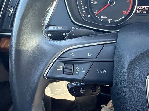 Used 2023 Audi Q5 2.0T Premium image 24