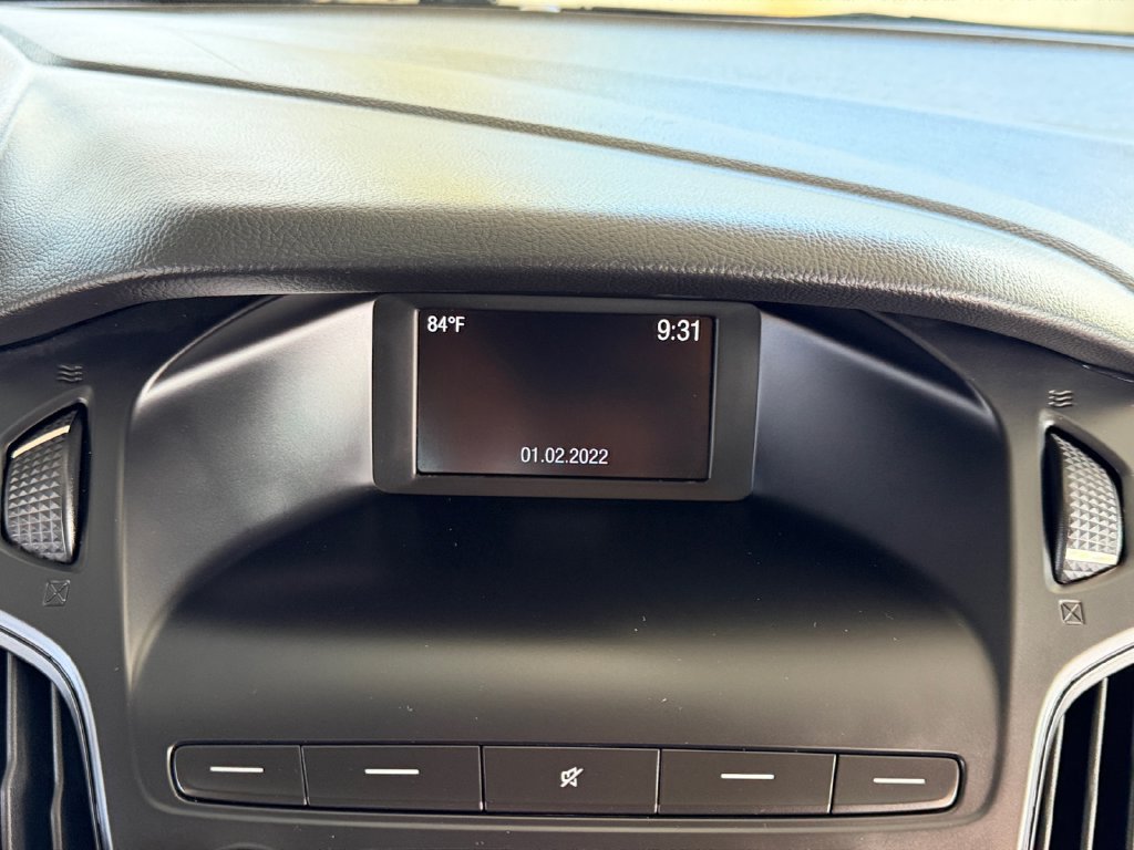 Used 2018 Ford Focus SE FWD image 20
