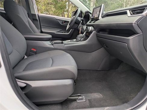 Used 2025 Toyota RAV4 LE image 3