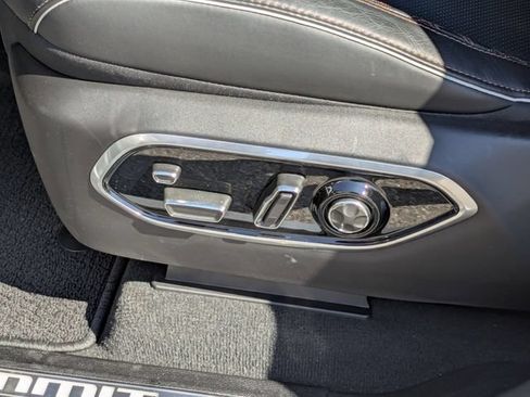 New 2024 Jeep Grand Cherokee Summit AWD/4WD image 13