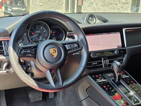 Used 2023 Porsche Macan GTS AWD/4WD image 11