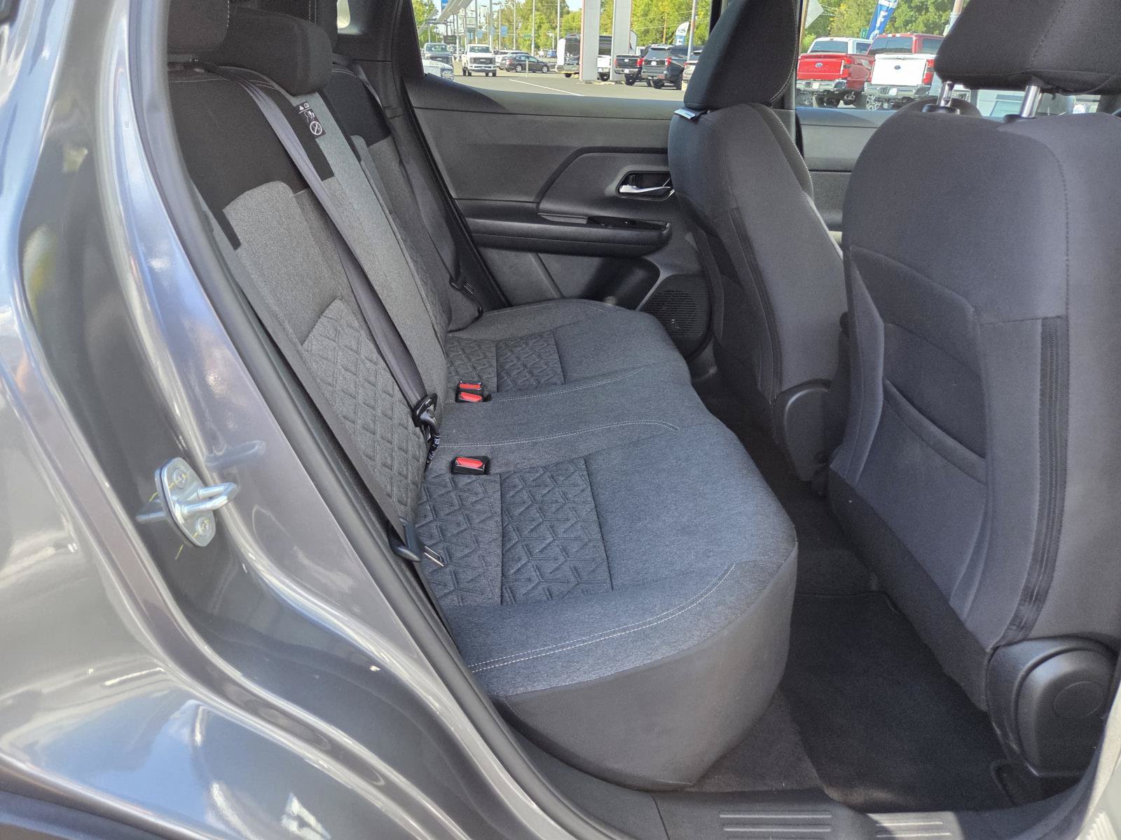 Used 2025 Nissan Kicks SV FWD image 18