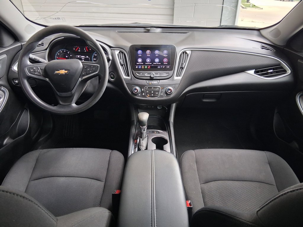 Used 2022 Chevrolet Malibu LT FWD image 9