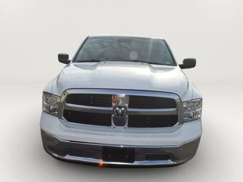 Used 2019 RAM 1500 Classic SLT RWD image 13