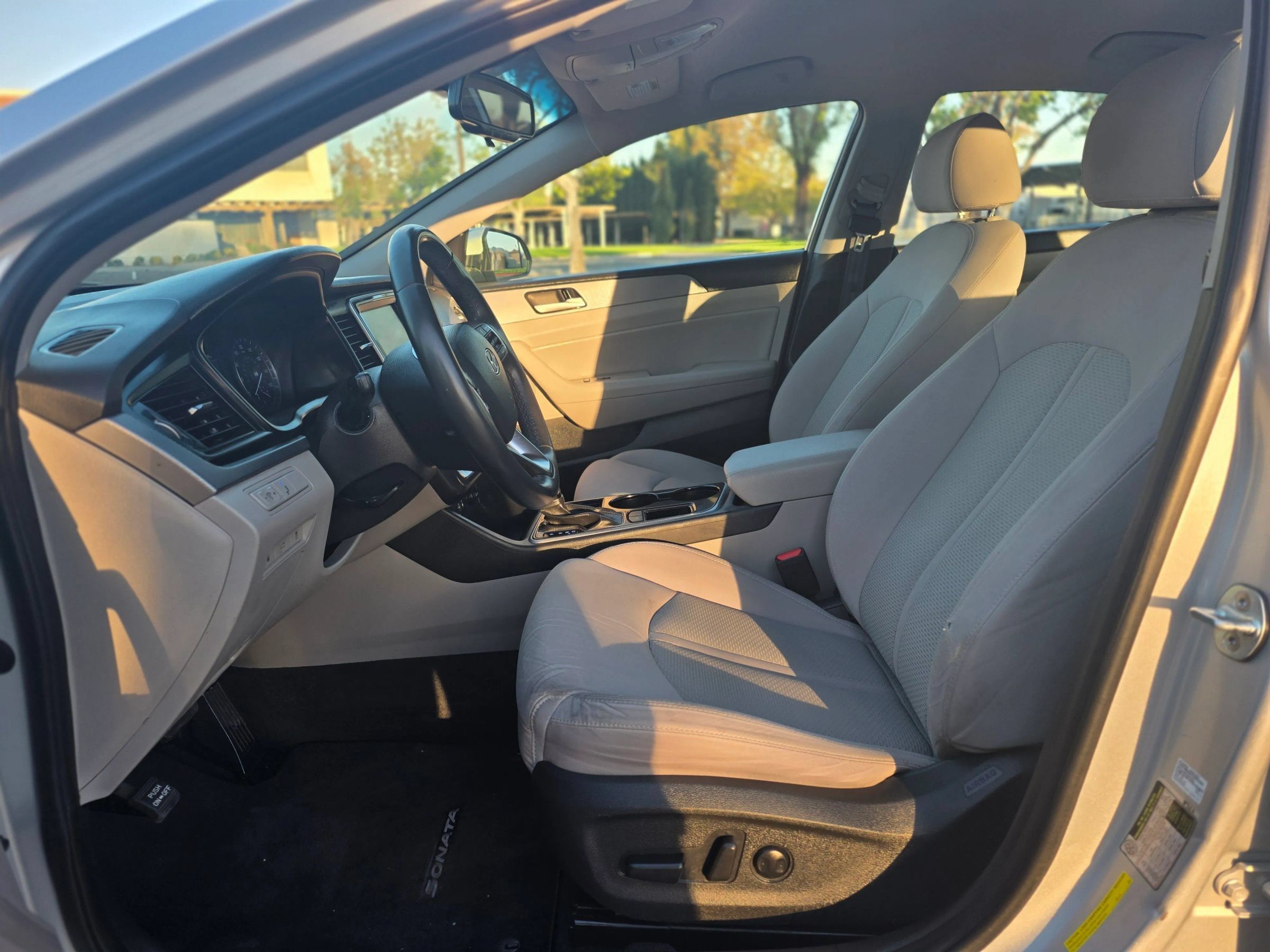 Used 2018 Hyundai Sonata SEL FWD image 15