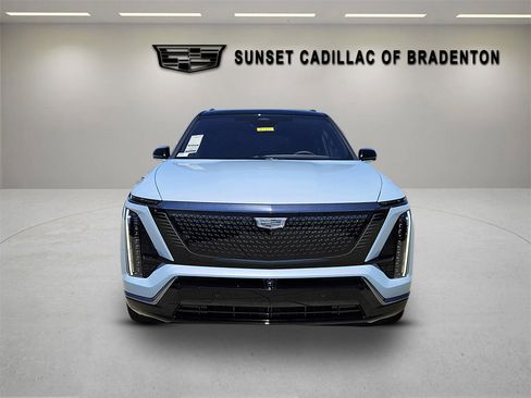New 2026 Cadillac Vistiq Sport image 2