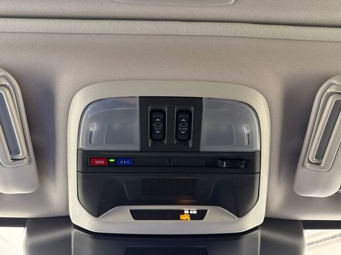 Used 2024 Subaru Crosstrek 2.0i Premium image 20