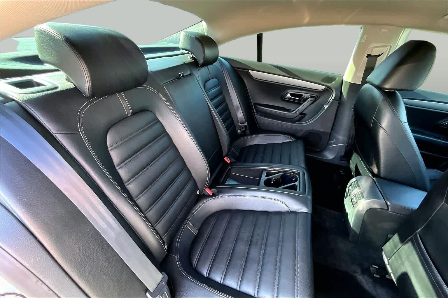 Used 2009 Volkswagen CC Sport FWD image 16