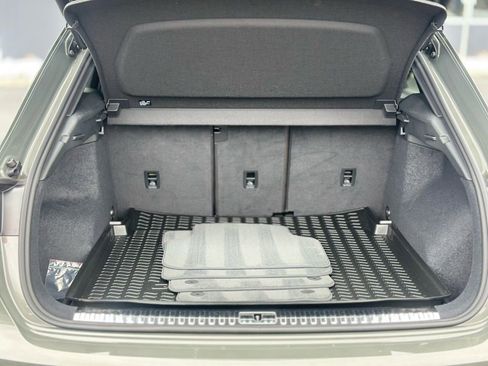 Used 2025 Audi Q3 2.0T Premium w/ Convenience Package image 7