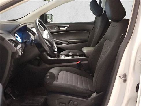 Used 2020 Ford Edge SE FWD image 14