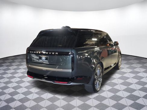 New 2026 Land Rover Range Rover Long Wheelbase SE AWD/4WD image 5