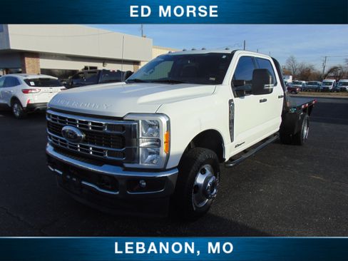 Used 2023 Ford F350 XLT w/ FX4 Off-Road Package image 2