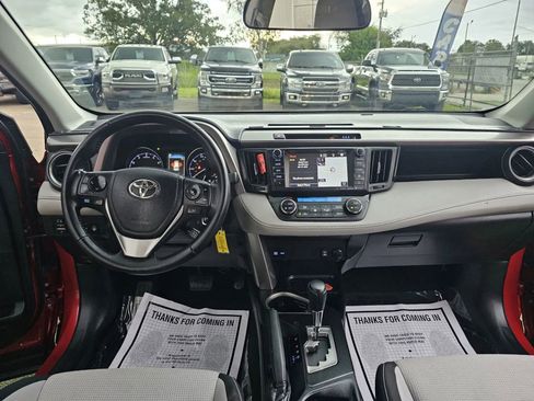 Used 2017 Toyota RAV4 XLE image 18