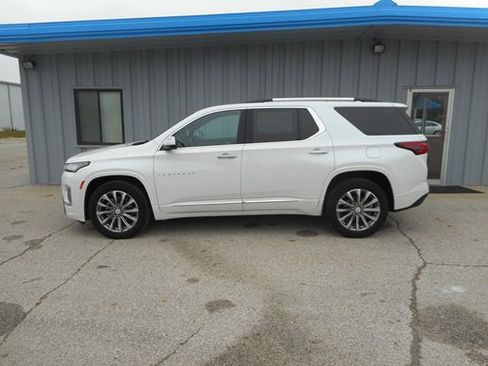 Used 2022 Chevrolet Traverse Premier image 1