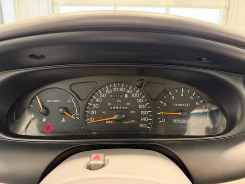 Used 1997 Ford Taurus SHO FWD image 16