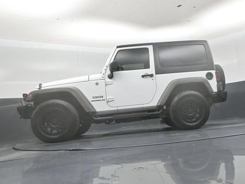 Used 2013 Jeep Wrangler Sport AWD/4WD image 45
