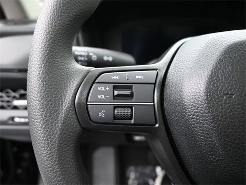 New 2025 Honda Accord SE image 11