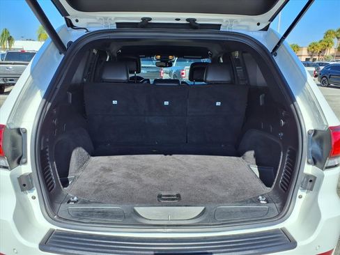 Used 2020 Jeep Grand Cherokee Altitude image 18