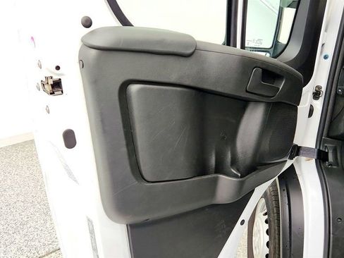 Used 2025 RAM ProMaster 2500 w/ U-Haul Equipment Group FWD image 10