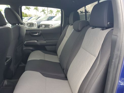 Used 2023 Toyota Tacoma TRD Off-Road w/ Technology Package image 28