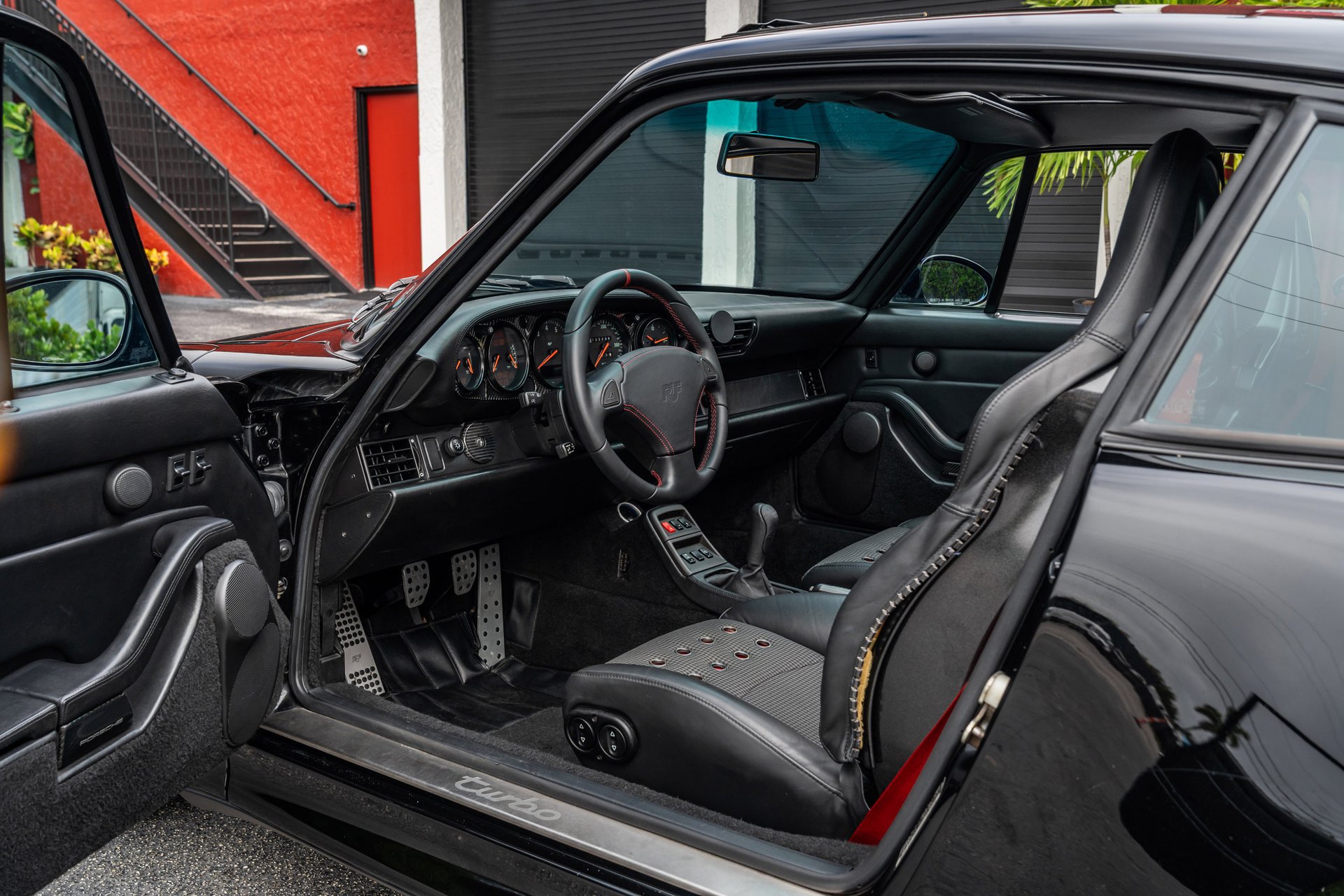 Used 1996 Porsche 911 Turbo RWD image 26