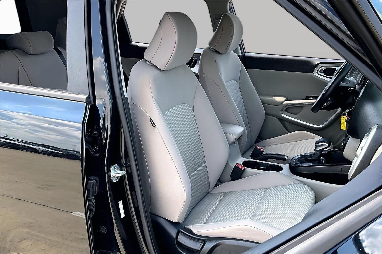 Used 2020 Kia Soul LX FWD image 9