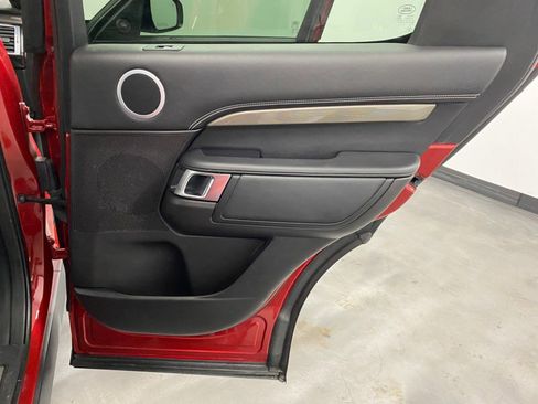 Used 2017 Land Rover Discovery HSE Luxury image 49