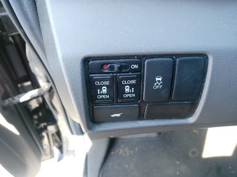 Used 2013 Honda Odyssey EX-L image 23