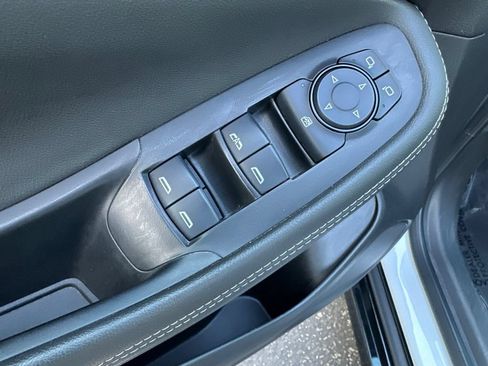 Certified 2024 Buick Encore GX Sport Touring FWD image 16