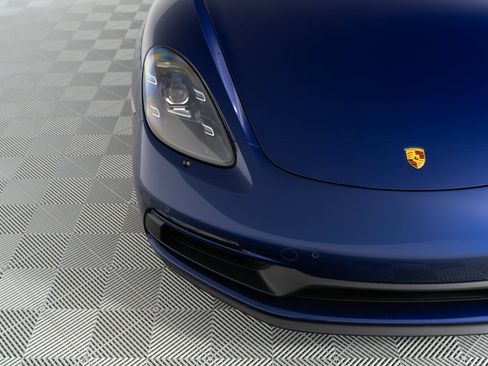 Used 2025 Porsche 718 Cayman GTS RWD image 15