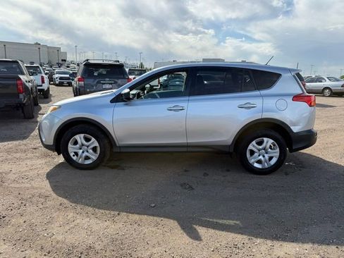 Used 2014 Toyota RAV4 LE AWD/4WD image 2