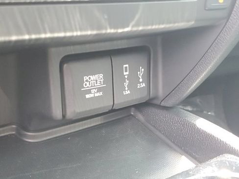 Used 2018 Honda Pilot Touring image 31