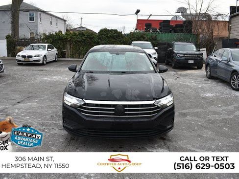 Used 2019 Volkswagen Jetta SE image 3