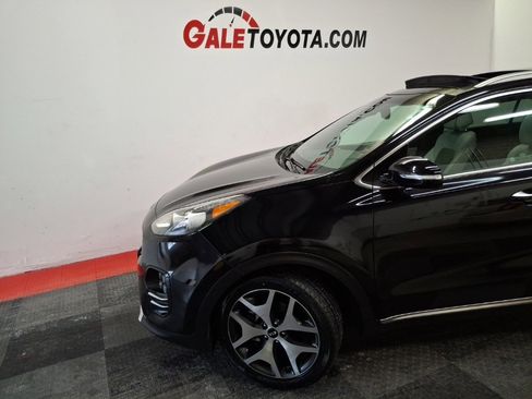 Used 2017 Kia Sportage SX image 3