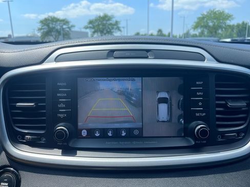 Used 2019 Kia Sorento SX AWD/4WD image 22