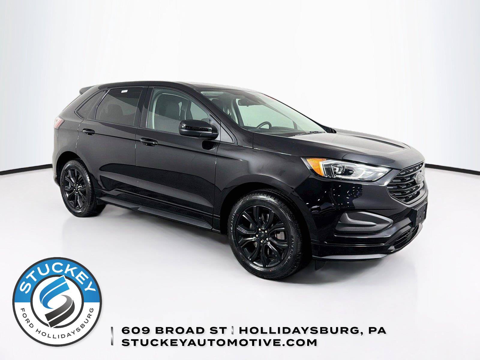 Used 2023 Ford Edge SE w/ Black Appearance Package AWD/4WD image 1