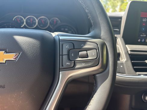 Used 2023 Chevrolet Suburban LS image 50