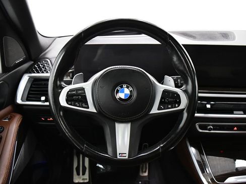 Used 2024 BMW X5 xDrive40i w/ M Sport Package image 9