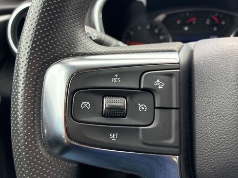 Used 2024 Chevrolet Blazer LT w/ Convenience Package FWD image 9