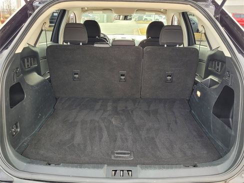 Used 2019 Ford Edge SEL image 9