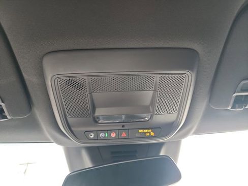 Used 2024 Chevrolet Equinox EV RS image 22